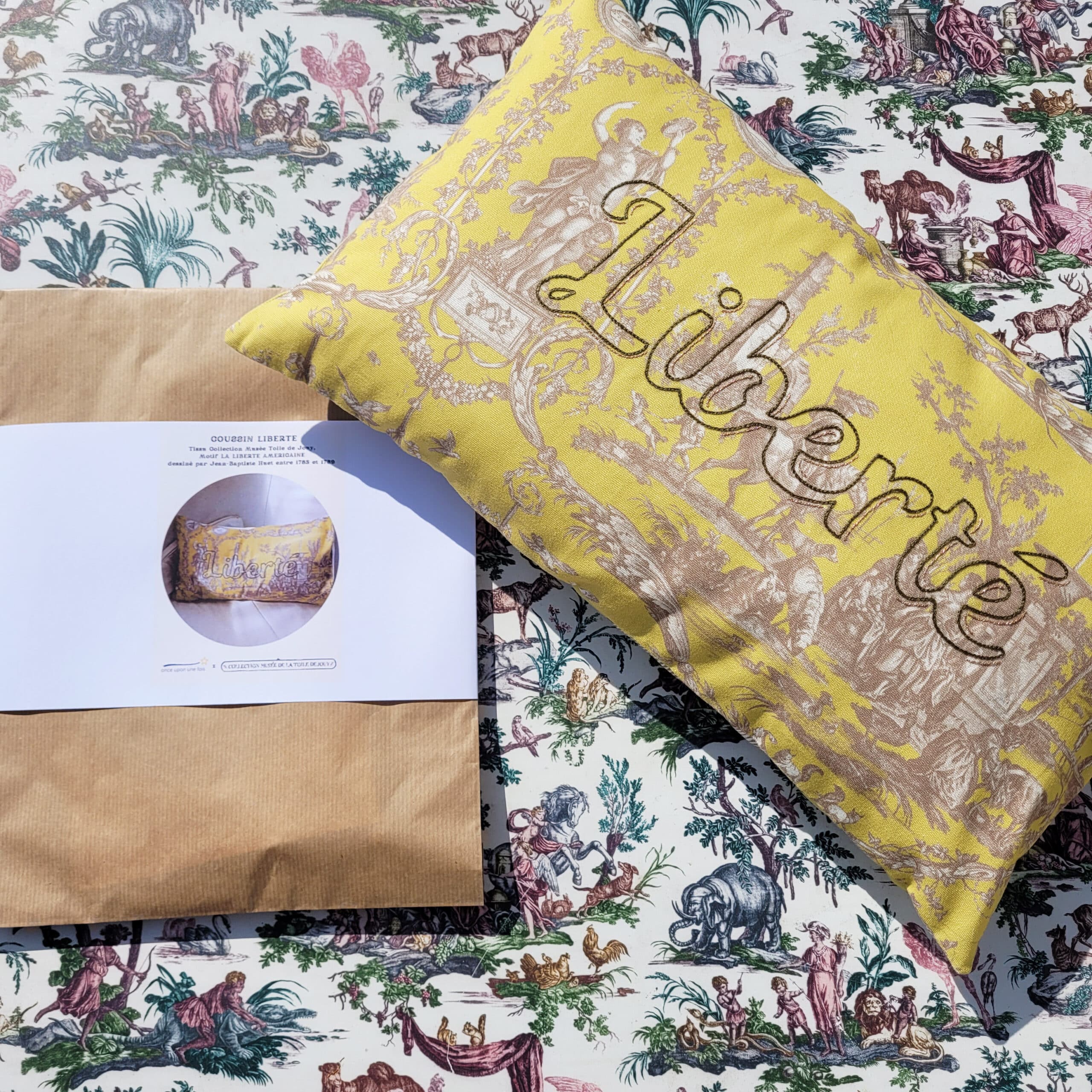 KIT COUTURE HOUSSE DE COUSSIN "LIBERTE AMERICAINE"