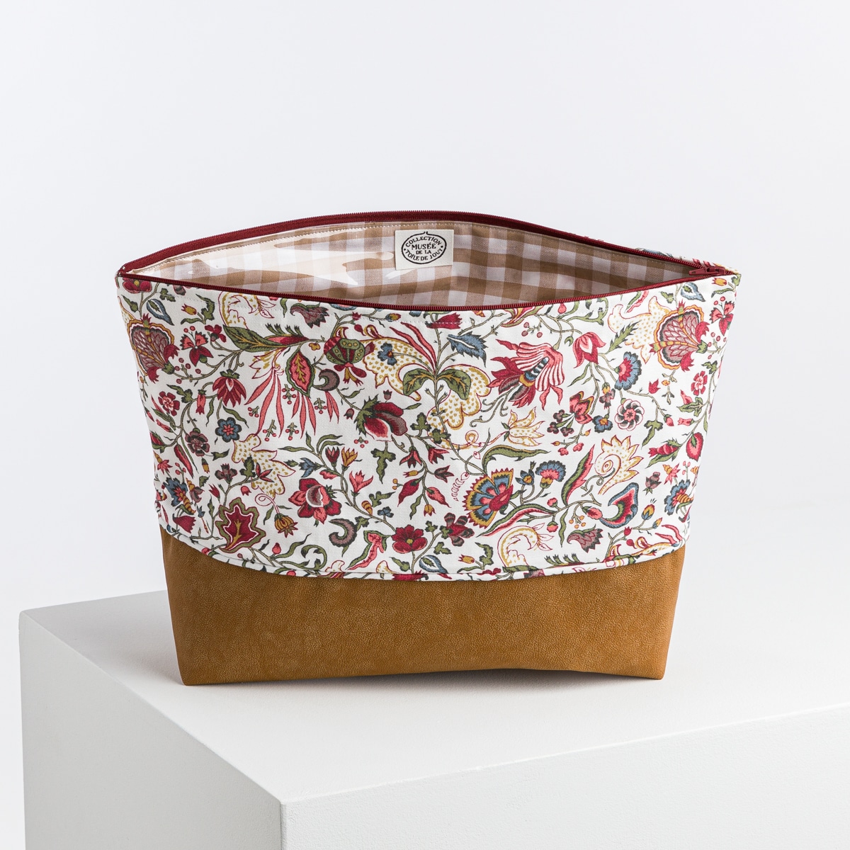 GRANDE TROUSSE DE TOILETTE "FANTAISIE INDIENNE" CAMEL
