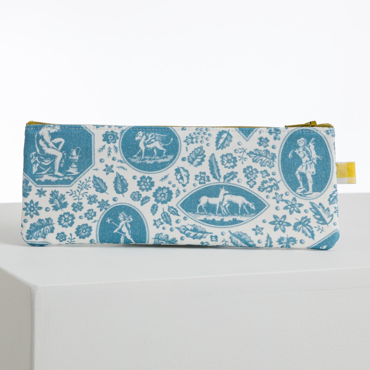 TROUSSE STYLOS "LES CAMEES" BLEUS