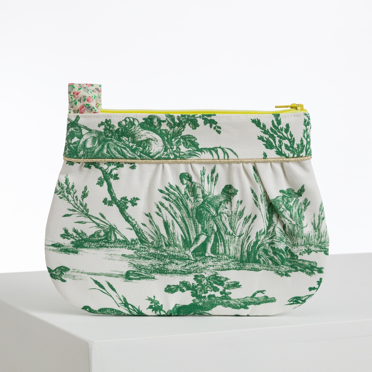 TROUSSE COQUETTE "LES DELICES DES 4 SAISONS' VERT PRAIRIE
