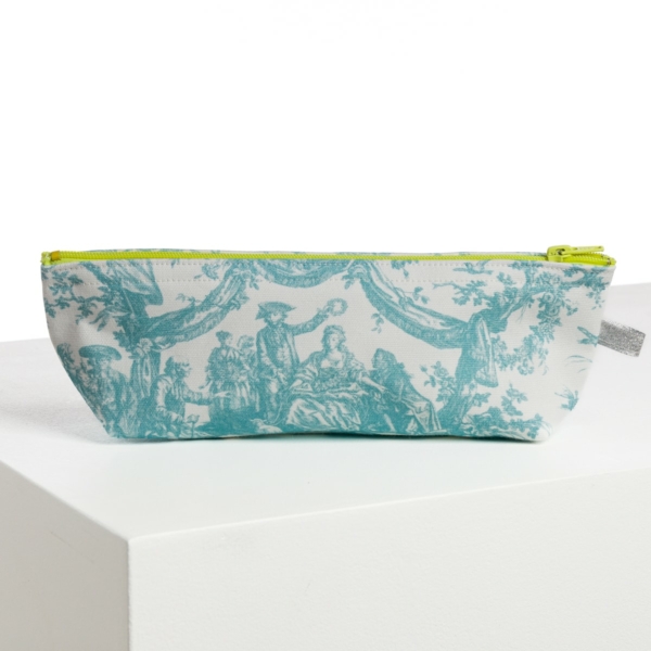 TROUSSE STYLOS "COURONNEMENT DE LA ROSIERE" BLEU LAGON