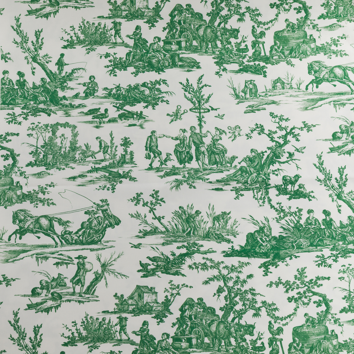 TISSU "LES 4 PARTIES DU MONDE" VERT JUNGLE : toile verte et blanche avec des scènes pastorales de personnes, d'animaux, d'arbres et de paysages de campagne dans un motif décoratif répétitif. la marque Toile de Jouy