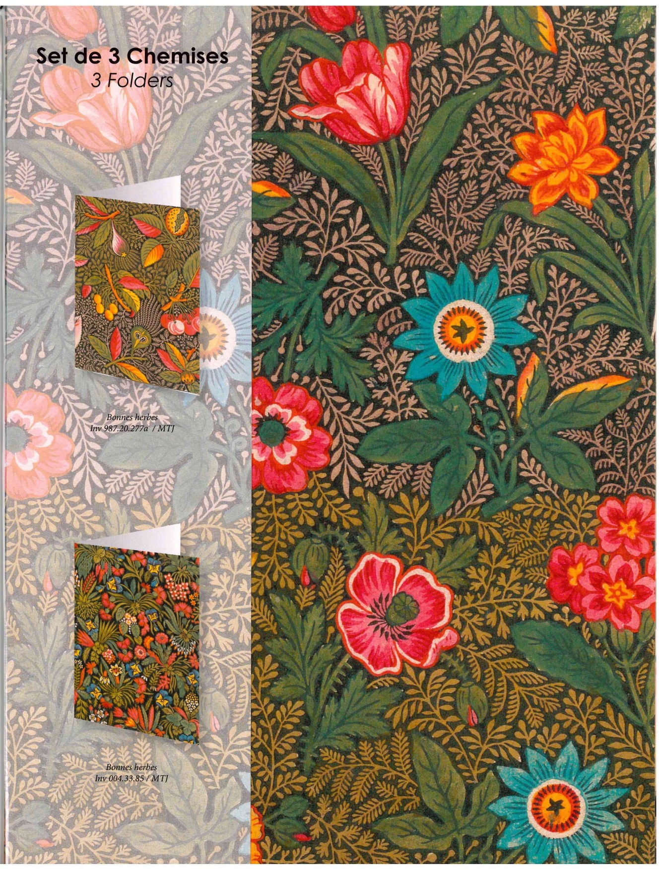 Trois chemises décoratives présentant des motifs floraux de style William Morris dans des couleurs vives, vendues sous le nom de "XCOMM_CARNET A5 BLEUETS" dans un paquet de 3, avec un gros plan mettant en évidence les motifs floraux complexes sur l'emballage. la marque Toile de Jouy