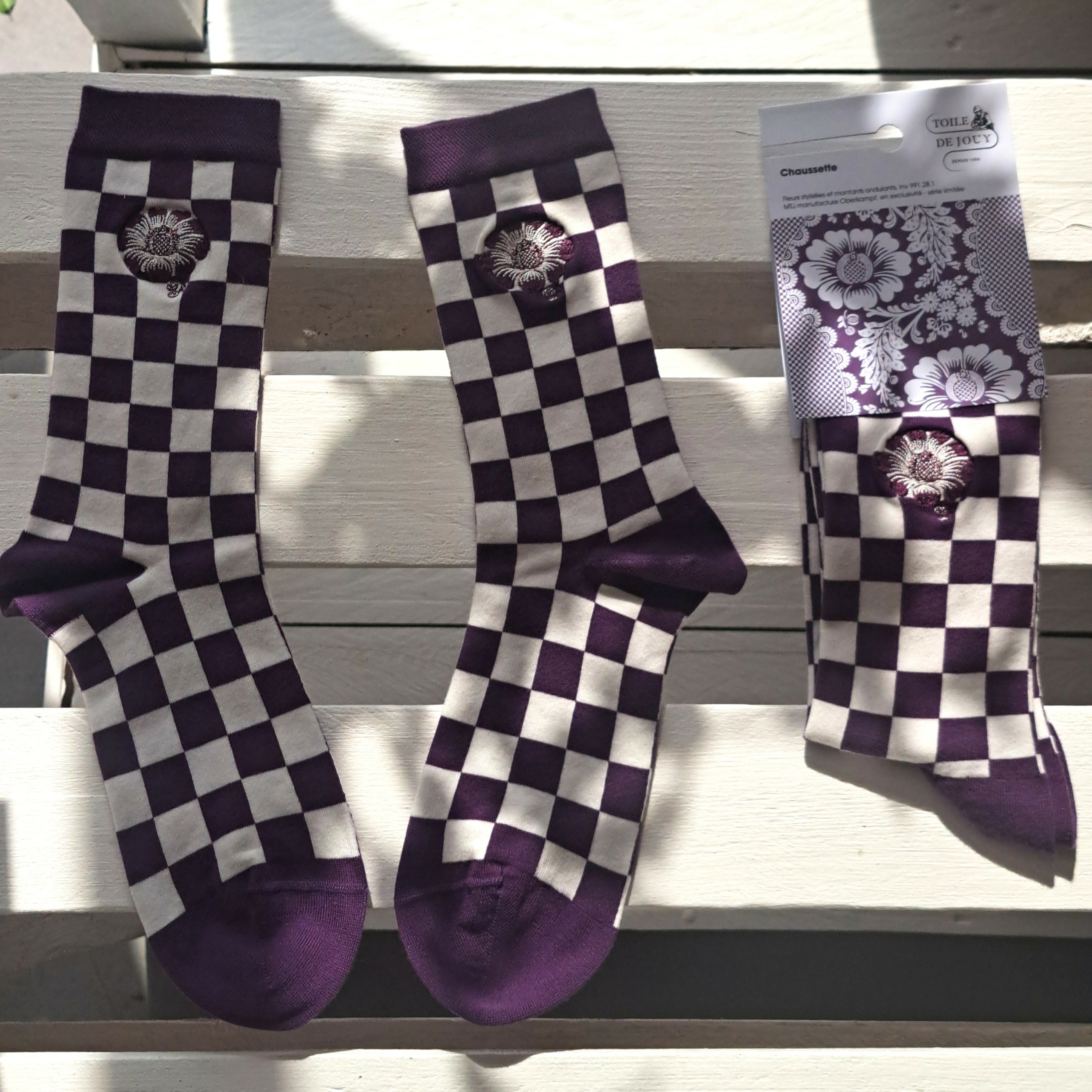 CHAUSETTES "FLEURS STYLISÉES" AMARANTE – Image 4