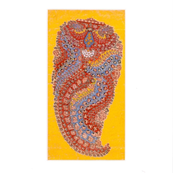 Le modèle XCOMM_PASSE PARTOUT INV 987.20.163 (exposition Amédée Couder) présente un motif paisley complexe composé de motifs rouges, bleus et marron sur fond jaune, agrémenté de motifs floraux et de feuillages répétés qui rappellent l'art textile ou décoratif traditionnel. la marque Toile de Jouy