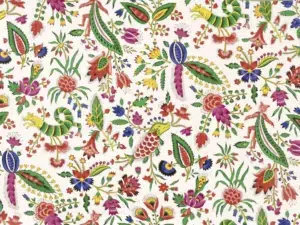 coqusigures-300x225 Motif floral et fruité coloré représentant des feuilles, des fleurs et des ananas stylisés sur fond blanc. Ce motif, richement orné et densément agencé, dégage une impression de vivacité et d'éclat. la marque Toile de Jouy